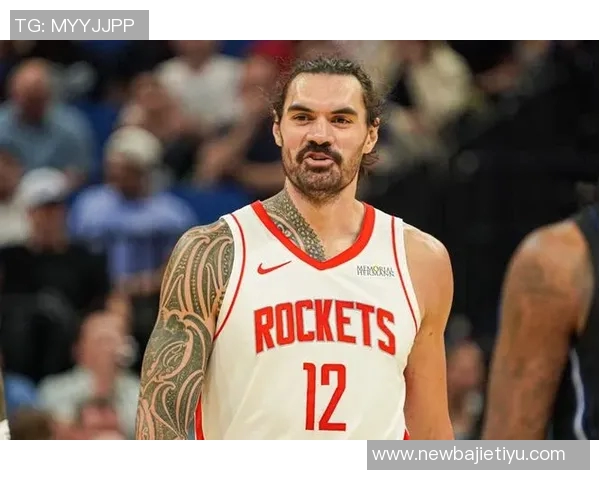 亚当斯替补出战12分钟表现神勇四投全中贡献8分2板2助