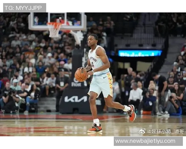 福克斯谈球队表现起伏关键在于如何面对逆境与挑战