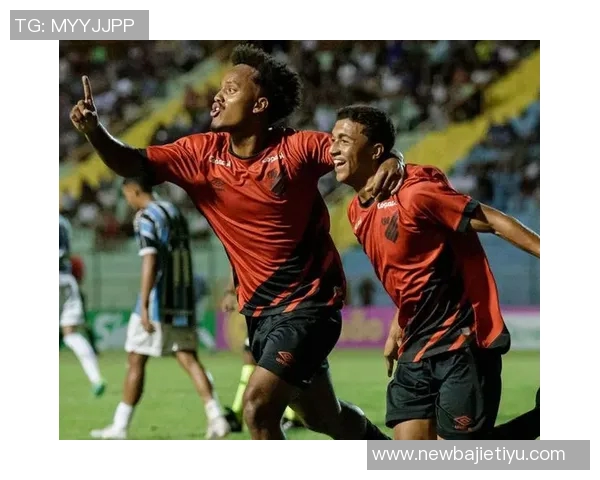 克鲁塞罗中卫布鲁诺入选巴西国家队引发热议上轮联赛刚染红遭争议